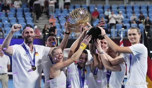 联合杯逆转年终总决赛，兹维列夫带队取胜