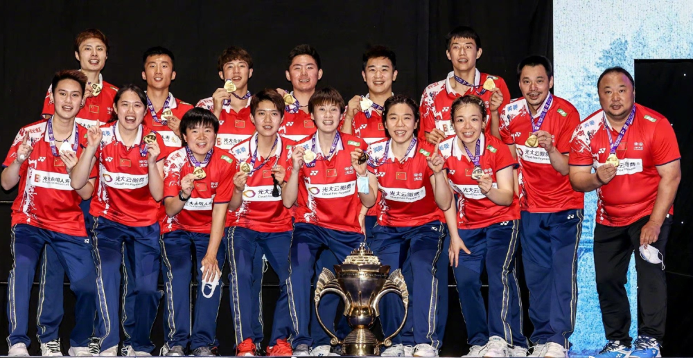 日本队碾压泰国队，黄鸭组合扛起全队