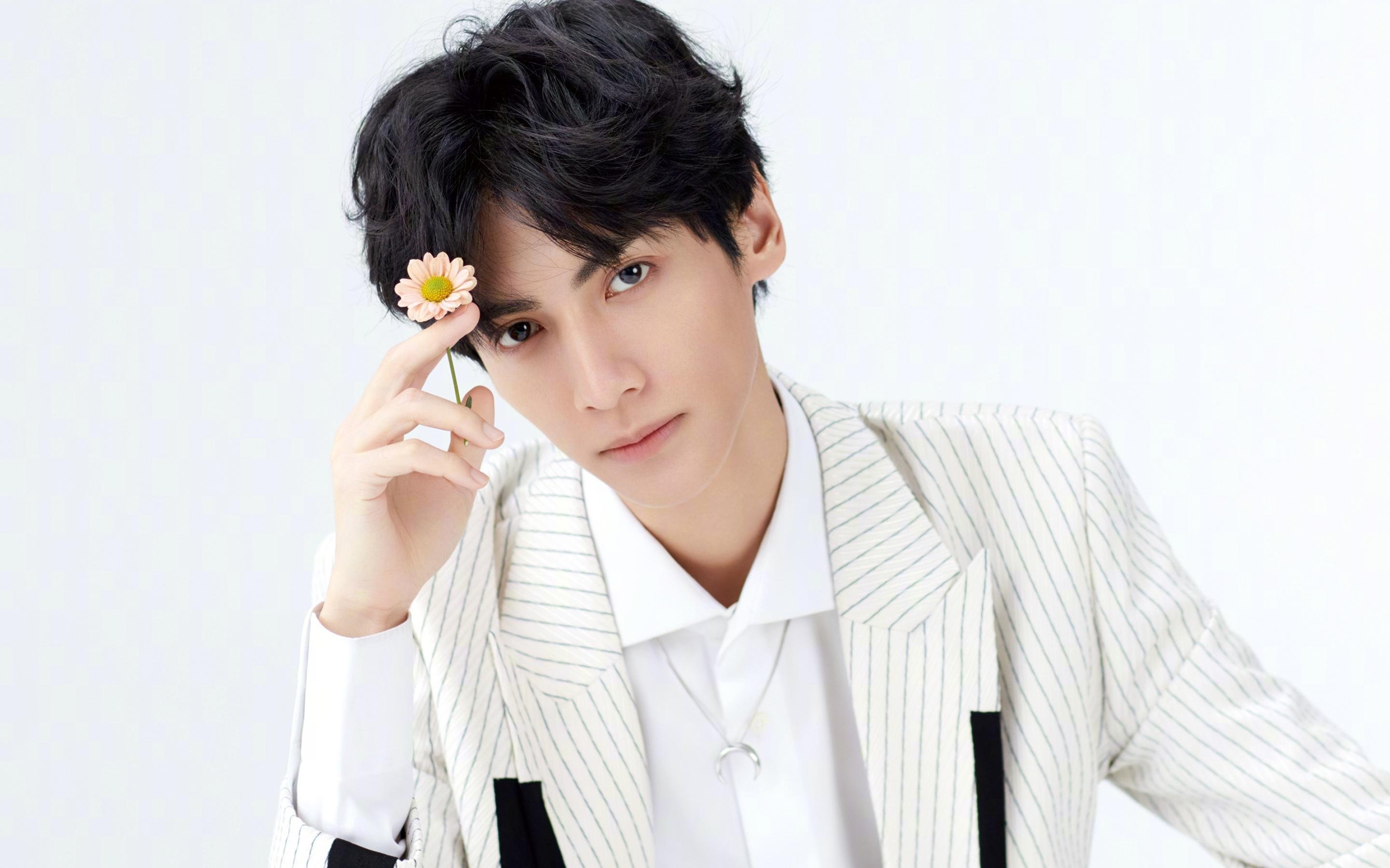 明尼苏达寒流下的战术棋局与加利福尼亚烈日中的关键一投—现代篮球的双重奏