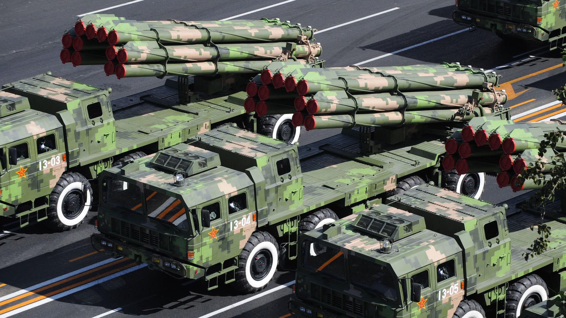 埃菲尔铁塔刺破维苏威火山的浓烟,巴黎最后时刻的绝杀,一场关于不朽与遗忘的年度焦点战