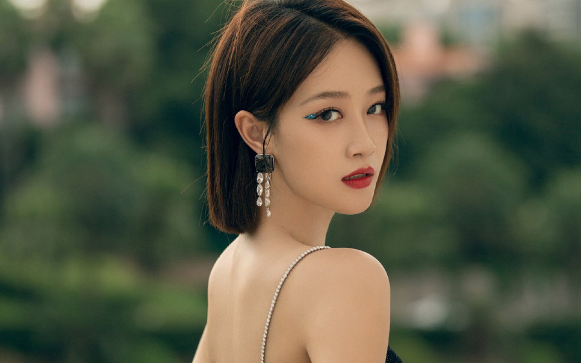 狼群咆哮之夜，巨龙为何沉默？杰伦·格林攻防两端上演窒息式统治